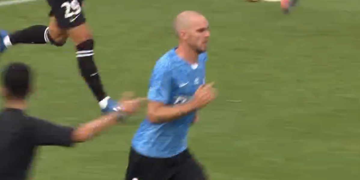 GIF：不放弃！丹尼尔森补时扳回一城，大连人2-3鲁能