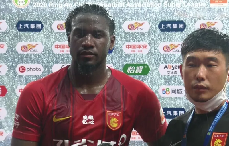 GIF：马尔康铲射破门，河北华夏扩大比分优势