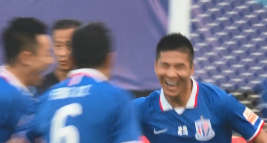 GIF：太牛了！赵明剑单挑深足防线破门，申花1-0深足