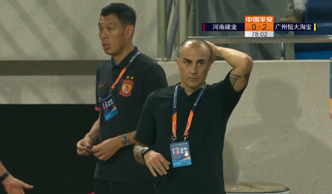 GIF：慌不慌？韦世豪点球补射破门，卡帅直摸头