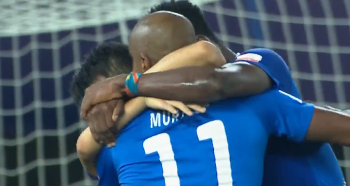 GIF：错进错出，贺惯不幸乌龙助攻臧一锋！永昌1-0上港