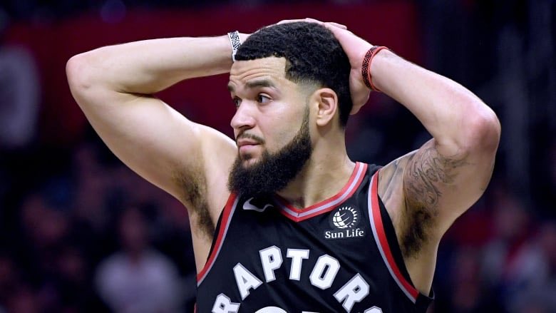 下半场失去状态！范弗利特全场得到19分5篮板7助攻