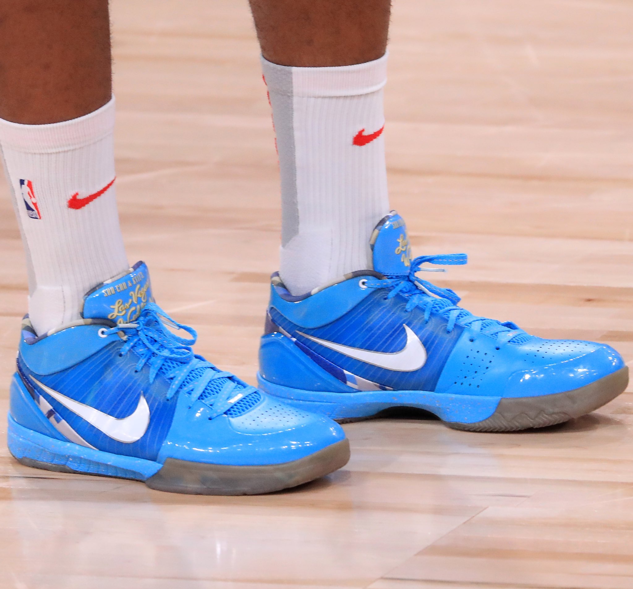 今日球鞋：PJ-塔克上脚Kobe 4，詹姆斯上脚LeBron 7