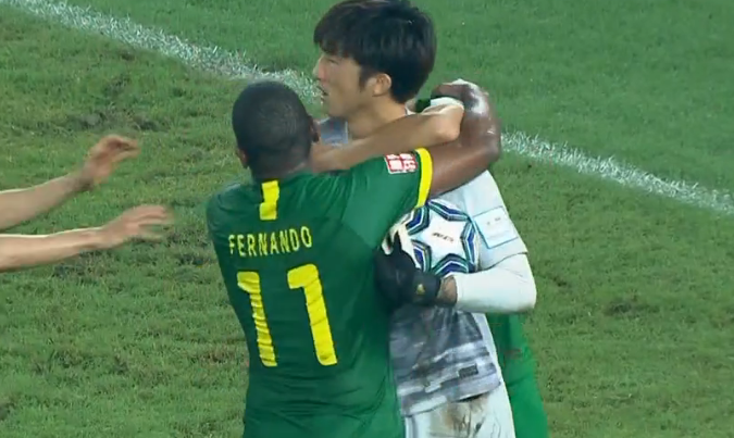 GIF：没有绝平！邹德海补时阶段扑住克莱奥点球