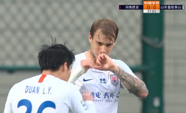 GIF：段刘愚助攻格德斯反击破门，鲁能1-0建业