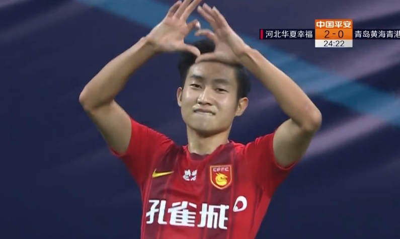 GIF:高华亚搏电竞官方入口泽半场一条龙连过3人单车破门!华夏2-0黄海