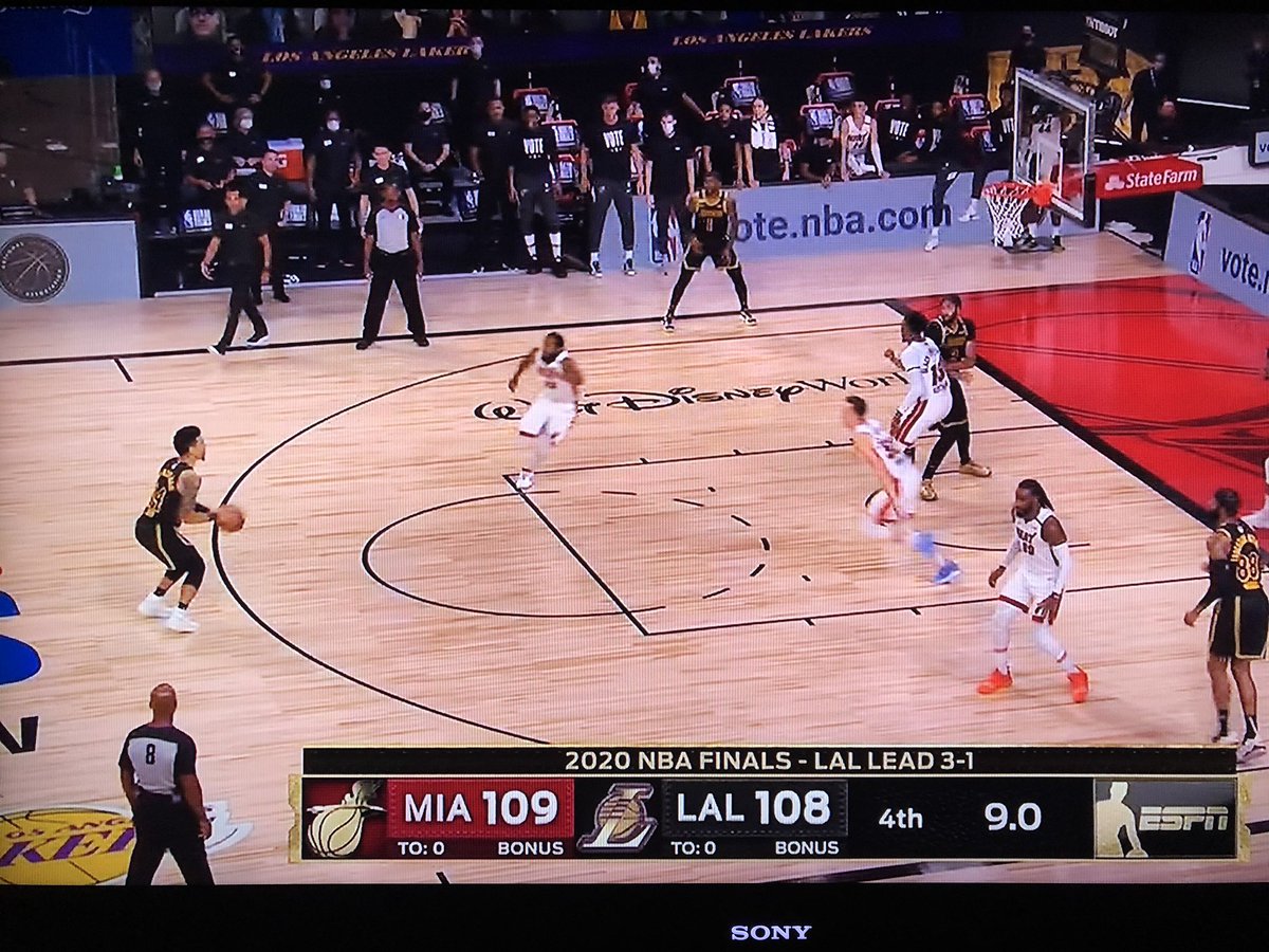 麦科勒姆：勒布朗会做出正确的判断，他不会顶着三个人投