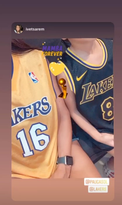 曼巴永恒！加索尔转发湖人球迷夫妻身穿8号16号球衣的照片