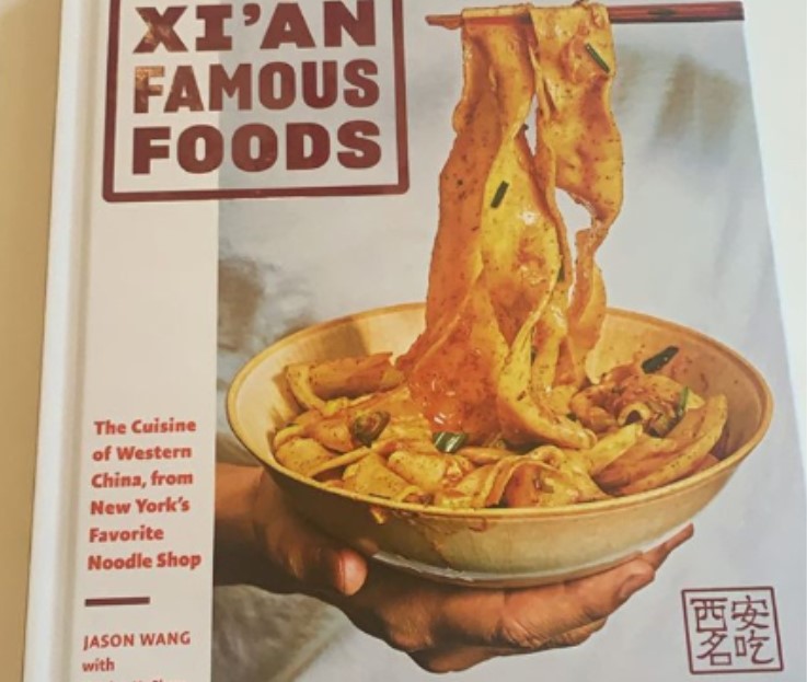 钱宁-弗莱晒品尝西安面食照片:我也快爱上水饺了