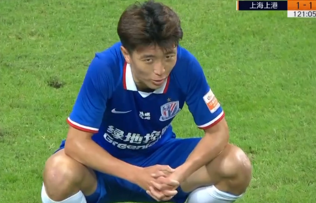 GIF：错失最后的绝杀！杨旭禁区内良机劲射被陈威扑出