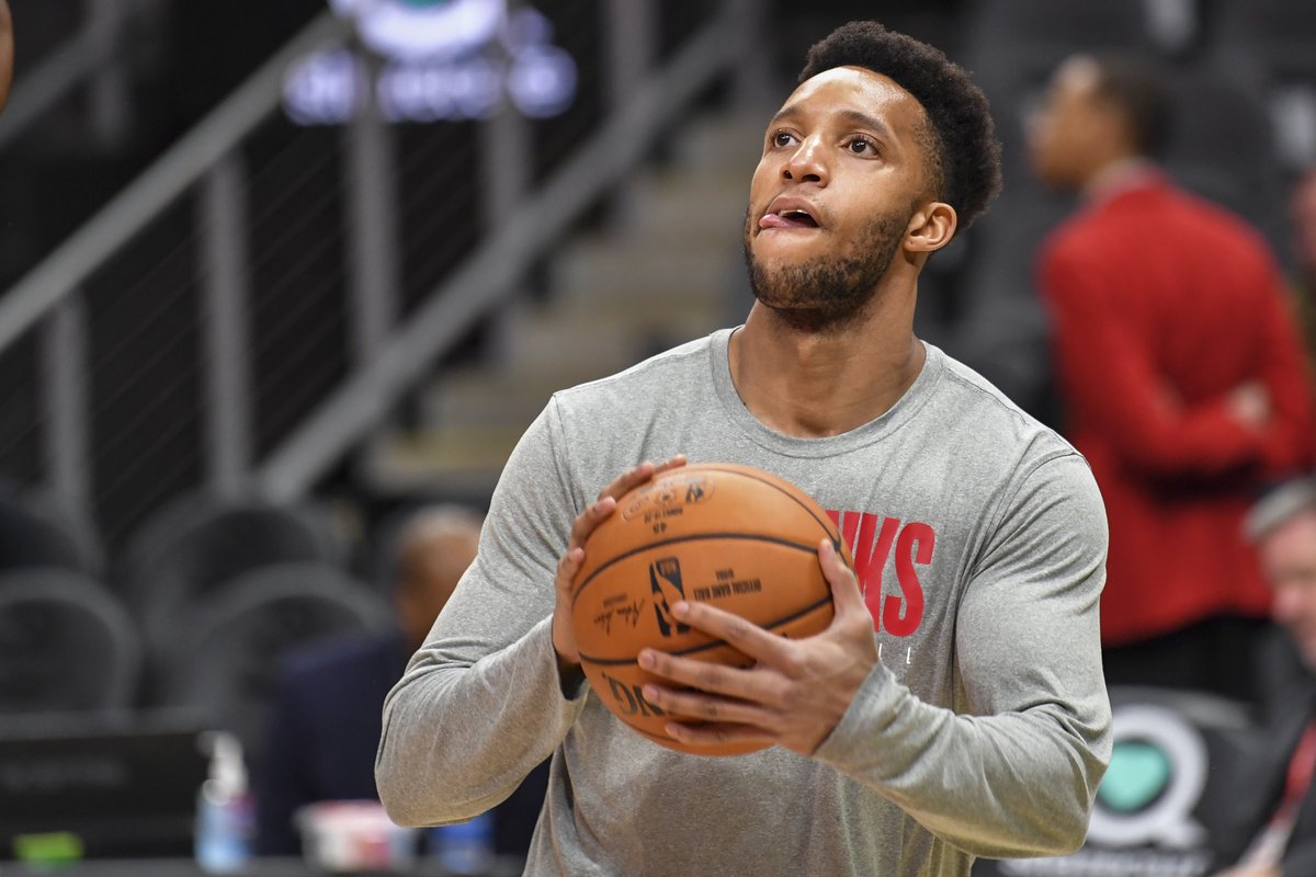 NBA官方推特祝森林狼球员埃文-特纳32岁生日快乐