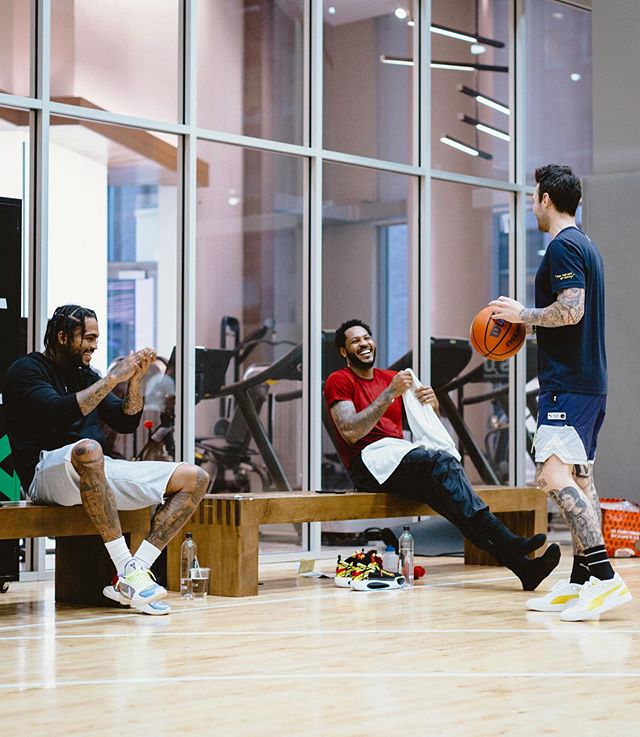 知名训练师晒与安东尼训练合影：与亲近的人共度时光